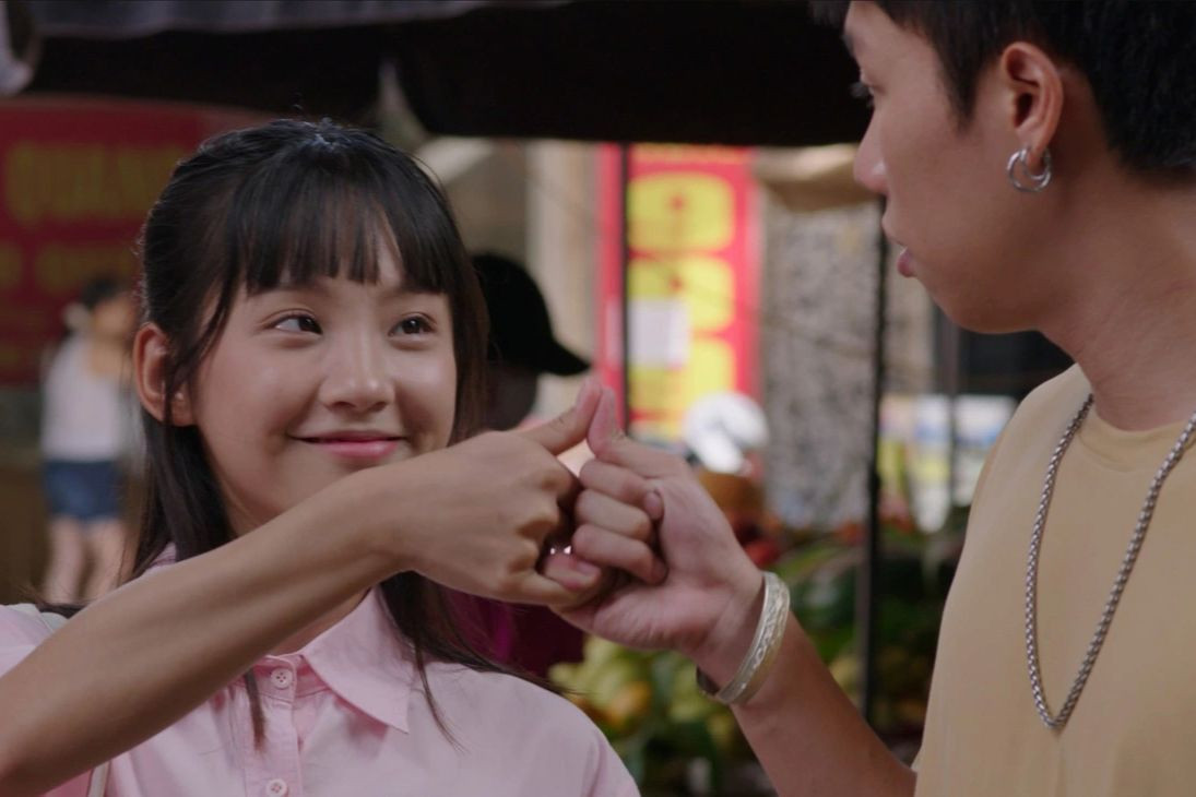 đi giữa trời rực rỡ - Hình ảnh và nghệ thuật thể hiện đi giữa trời rực rỡ - Hình ảnh và nghệ thuật thể hiện