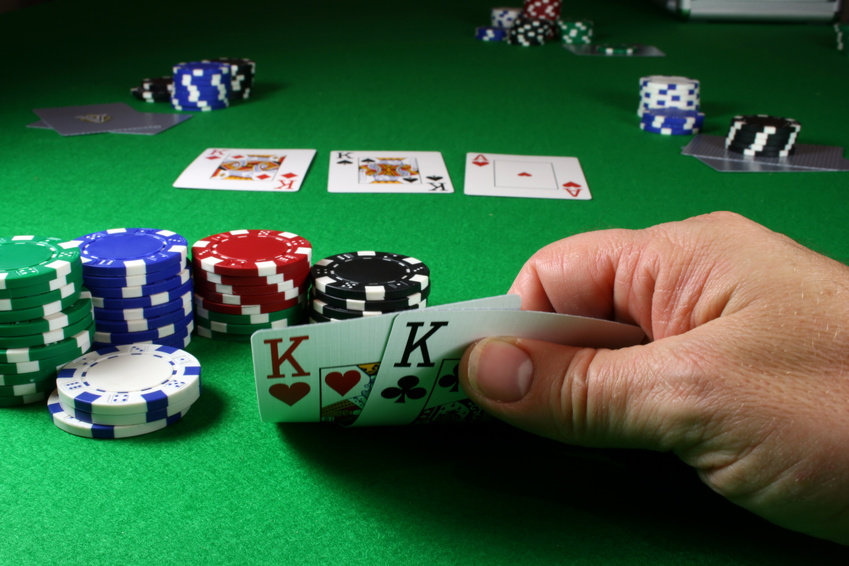 Chia sẻ cách chơi mini poker tại nhà cái hiệu quả nhất