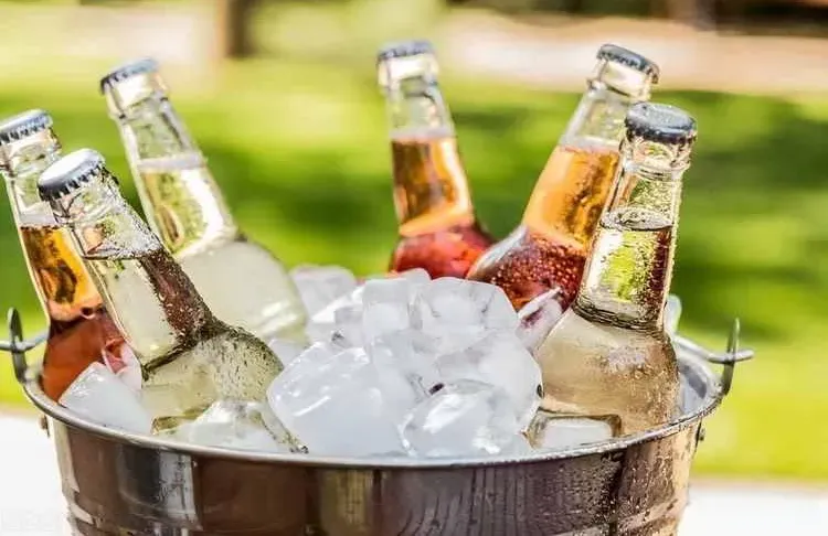 Tác hại Quá nóng - Ảnh hưởng tới tim mạch và huyết áp Tác hại Quá nóng - Ảnh hưởng tới tim mạch và huyết áp