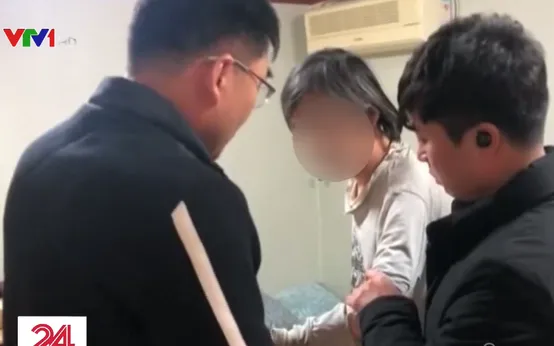 Quay lén - Ứng xử khi phát hiện dấu hiệu nghi ngờ Quay lén - Ứng xử khi phát hiện dấu hiệu nghi ngờ