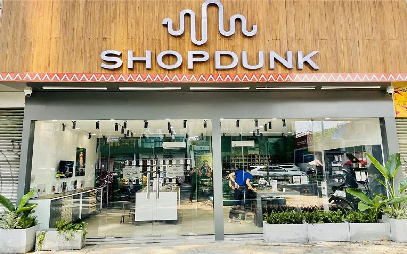 Review Shopdunk - Dịch vụ bảo hành, sửa chữa và hậu mãi Review Shopdunk - Dịch vụ bảo hành, sửa chữa và hậu mãi