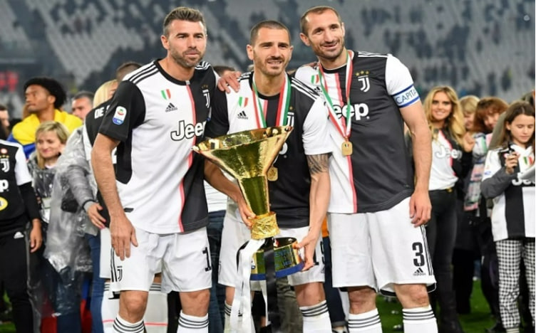 Những khó khăn và biến cố lớn trong lịch sử Juventus