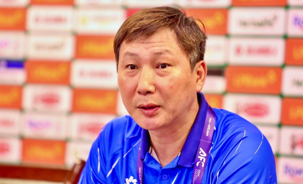 Kim Sang-sik: Hành Trình Từ Cầu Thủ Đến HLV Trưởng Đội Tuyển Việt Nam