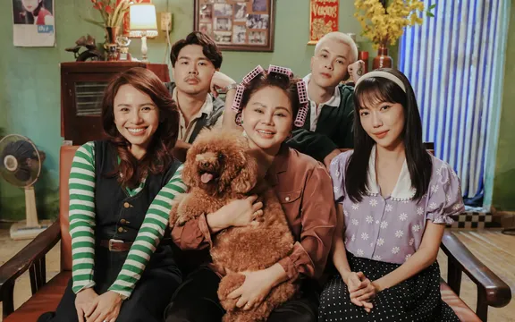 Gặp lại chị bầu - Phúc và hành trình đi tìm chỗ dựa Gặp lại chị bầu - Phúc và hành trình đi tìm chỗ dựa