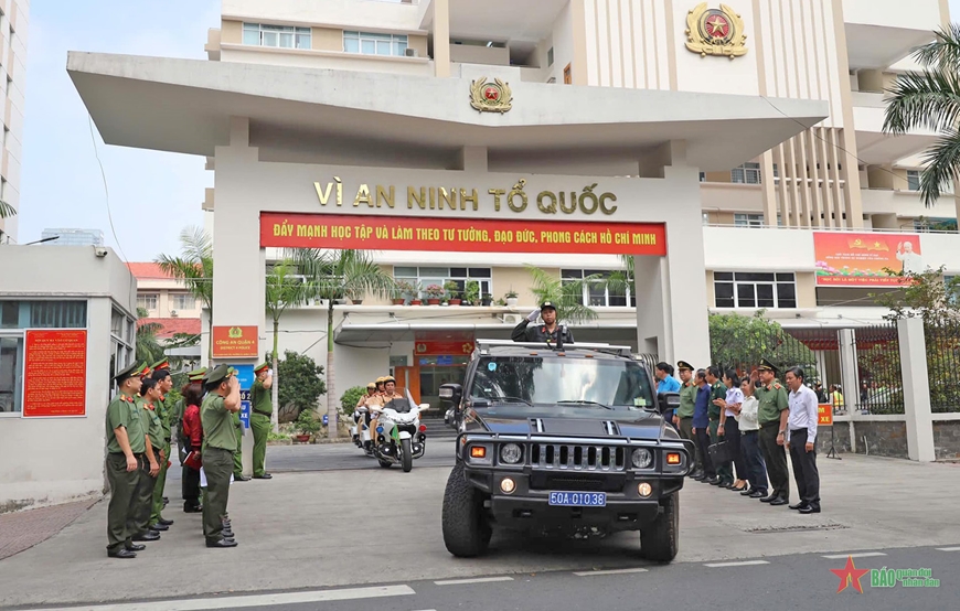 Công an Thành phố Hồ Chí Minh - Bảo vệ bình yên phố phường Công an Thành phố Hồ Chí Minh - Bảo vệ bình yên phố phường