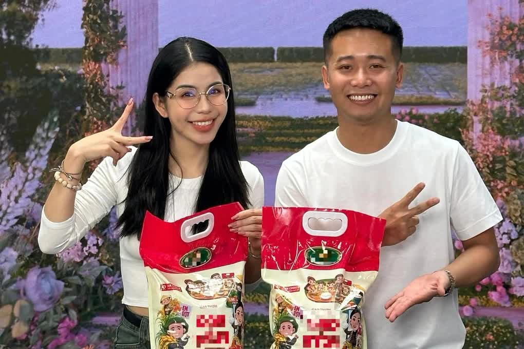 Hằng Du Mục - Hành trình xây dựng thương hiệu cá nhân của Hằng Du Mục Hằng Du Mục - Hành trình xây dựng thương hiệu cá nhân của Hằng Du Mục