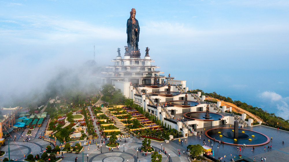 Núi Bà Đen - Vẻ đẹp kỳ vĩ của danh thắng Núi Bà Đen Núi Bà Đen - Vẻ đẹp kỳ vĩ của danh thắng Núi Bà Đen