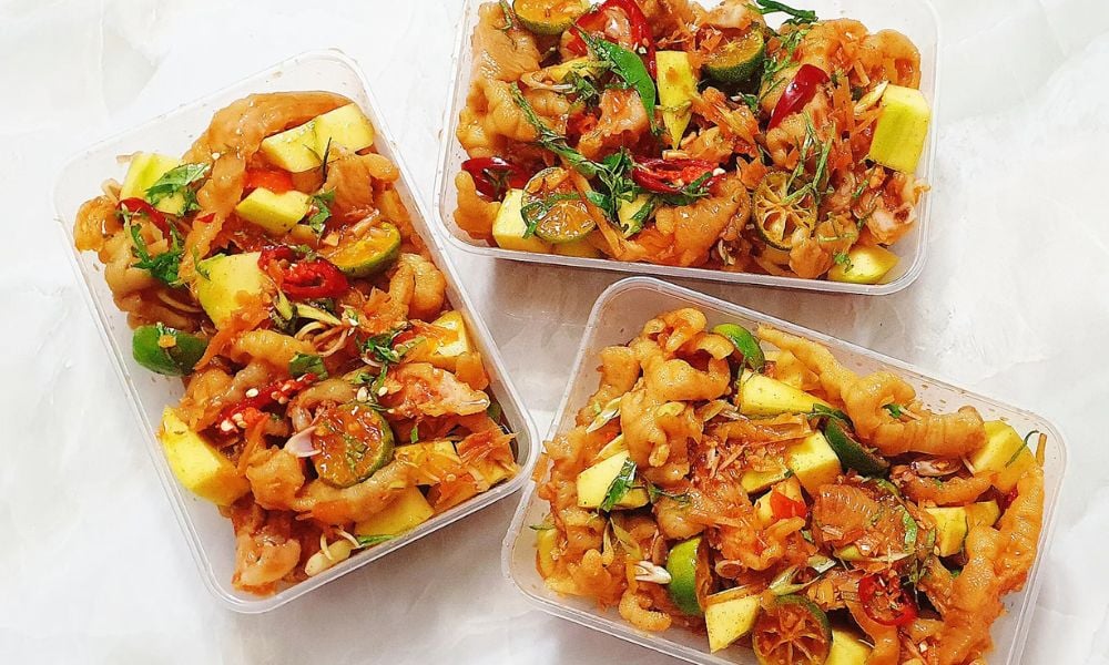 Chân gà sốt Thái - Khử mùi và làm sạch: làm kỹ để ăn “nhẹ miệng” Chân gà sốt Thái - Khử mùi và làm sạch: làm kỹ để ăn “nhẹ miệng”