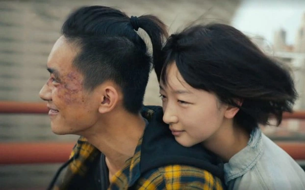 Em của thời niên thiếu - Hình tượng nữ chính nhiều tổn thương Em của thời niên thiếu - Hình tượng nữ chính nhiều tổn thương