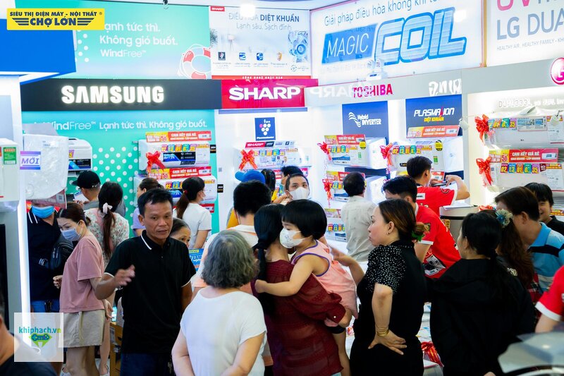 Điện Máy Chợ Lớn - Đo không gian đặt máy và cả lối đưa máy vào nhà Điện Máy Chợ Lớn - Đo không gian đặt máy và cả lối đưa máy vào nhà