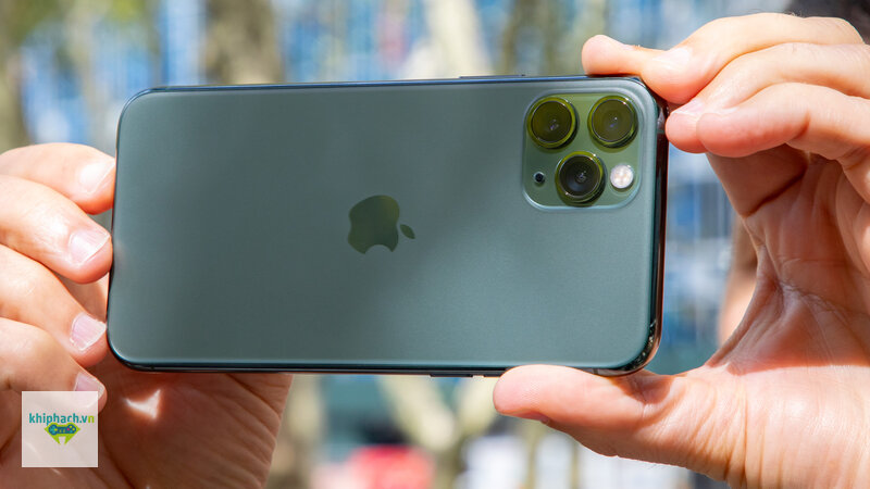 iPhone 11 - Vì sao pin chai lại làm máy chậm iPhone 11 - Vì sao pin chai lại làm máy chậm