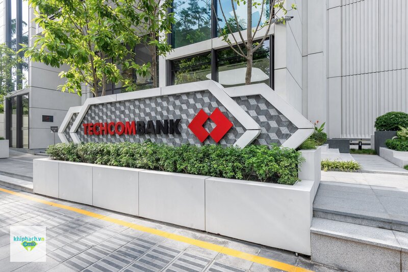 Techcombank - So sánh vài tháng liên tiếp, đừng nhìn một tháng đơn lẻ Techcombank - So sánh vài tháng liên tiếp, đừng nhìn một tháng đơn lẻ